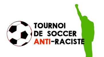 Affichette sur fond blanc : ombre verte lime d'un homme debout, tenant un bras levé bien haut. Ballon de soccer. Dans le titre, le mot anti est écrit en rouge vif.