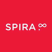 Carré rouge avec le mot Spira, suivi d'un point et du ressemblé au symbole de l'infinité, soit un 8 horizontal.
