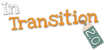 In Transition (en lettres arrondies et en diagonal) - 2.0 est indiqué sur un carton attaché au mot Transition