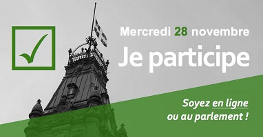 Affichette horizontale : photo grise de la tour du parlement au Québec. Le bas est coupé par un filtre vert en diagonal. Dessin d'un crochet vert de vote. « Je participe - Soyez en ligne ou au parlement ! »