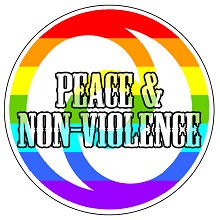 Cercle multicolore qui devient comme deux spirales se rejoignant au centre. « Peace & Non-violence »