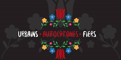 Affichette sur fond gris très foncé : couronne de fleurs bleu et jaune, les plus grandes sont rouge, sur fond de filigrane en ombre gris des mêmes fleurs.