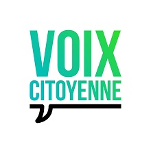 Logo : lettres de teintes vertes dégradées et vives. VOIX en lettres majuscules. Le tout est comme un bulle de parole.